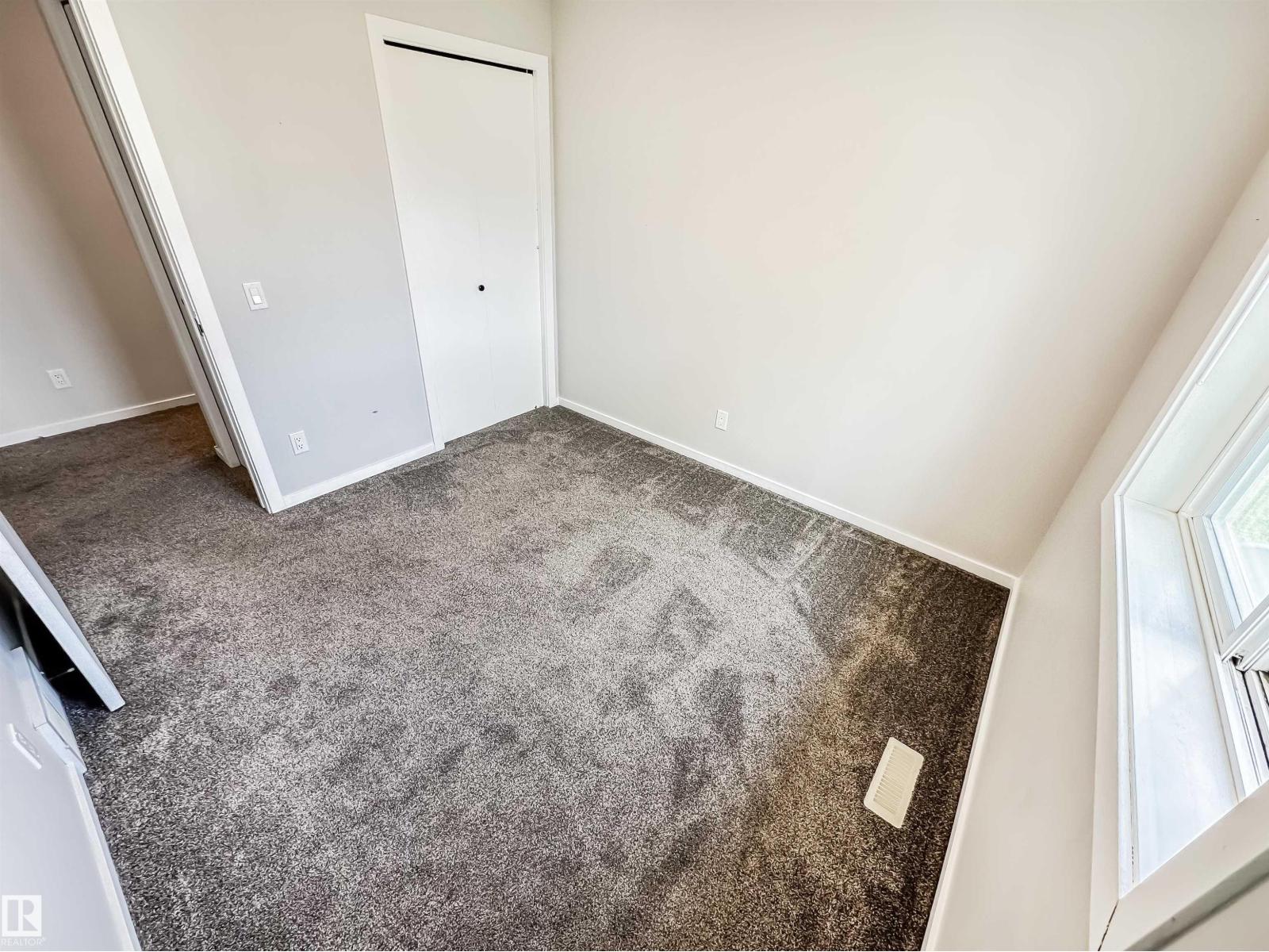 #26 10909 106 ST NW, Edmonton