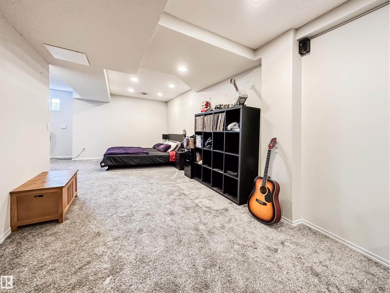 #26 10909 106 ST NW, Edmonton