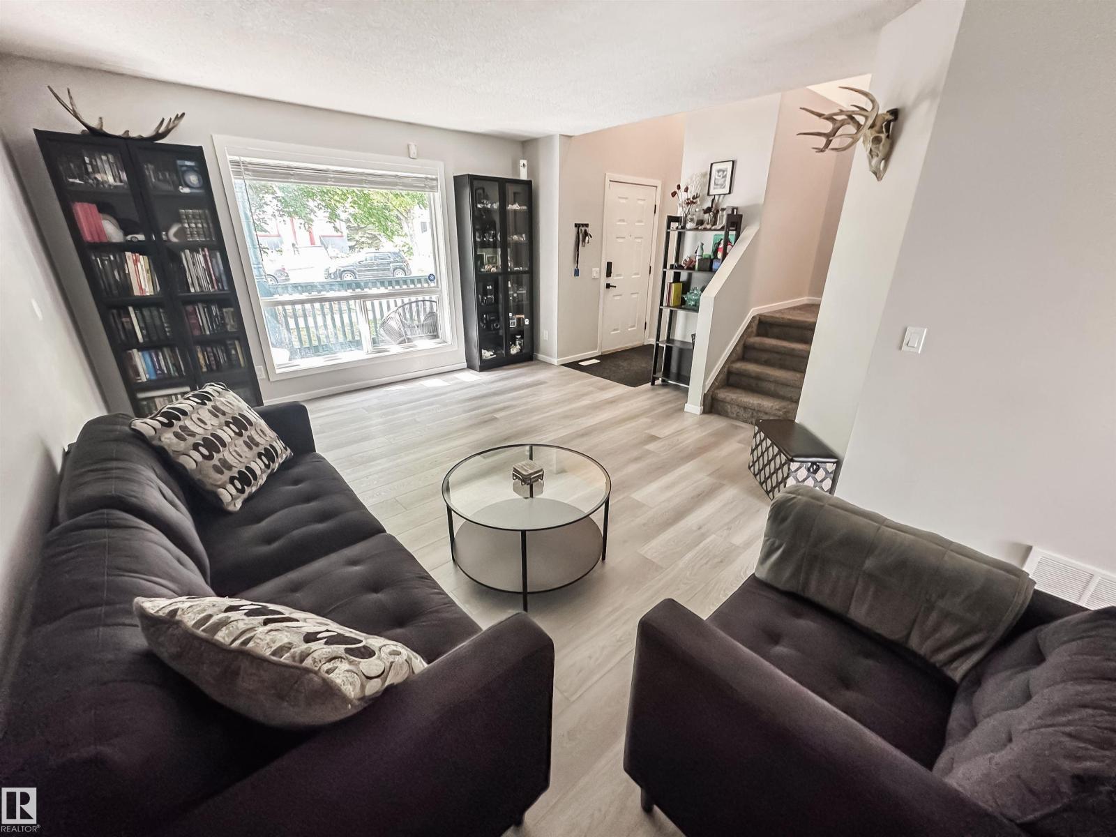 #26 10909 106 ST NW, Edmonton