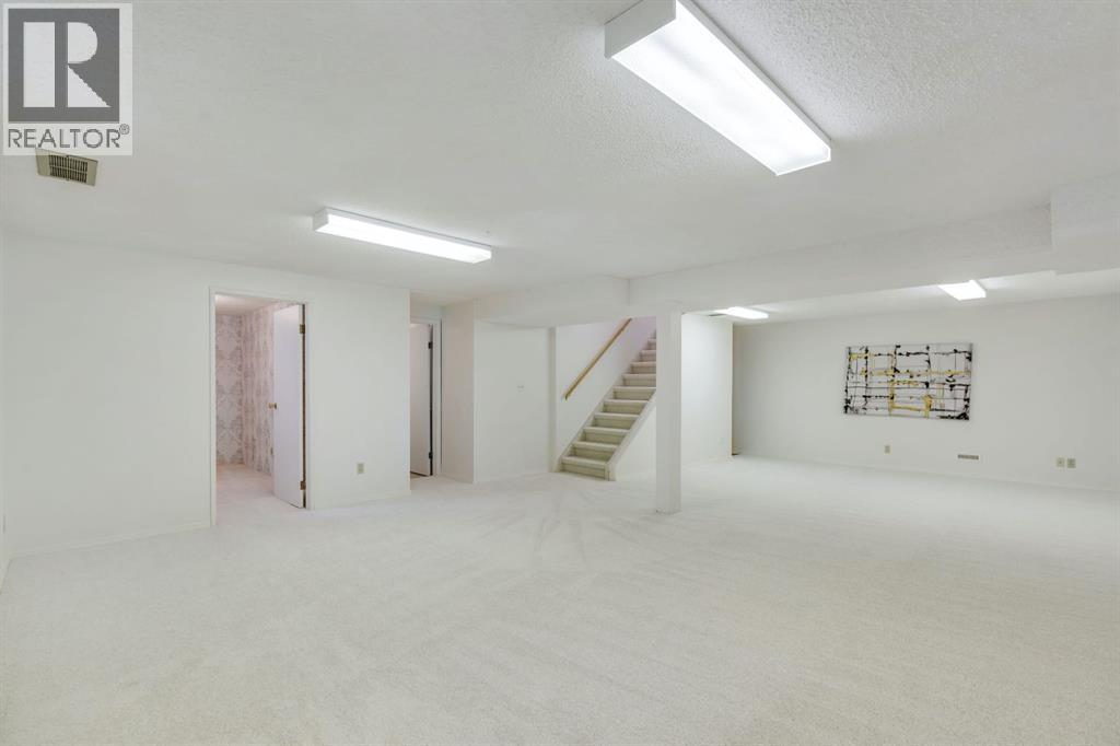 Single Family House Bungalow for Sale in  Falshire Way NE Falconridge Calgary 