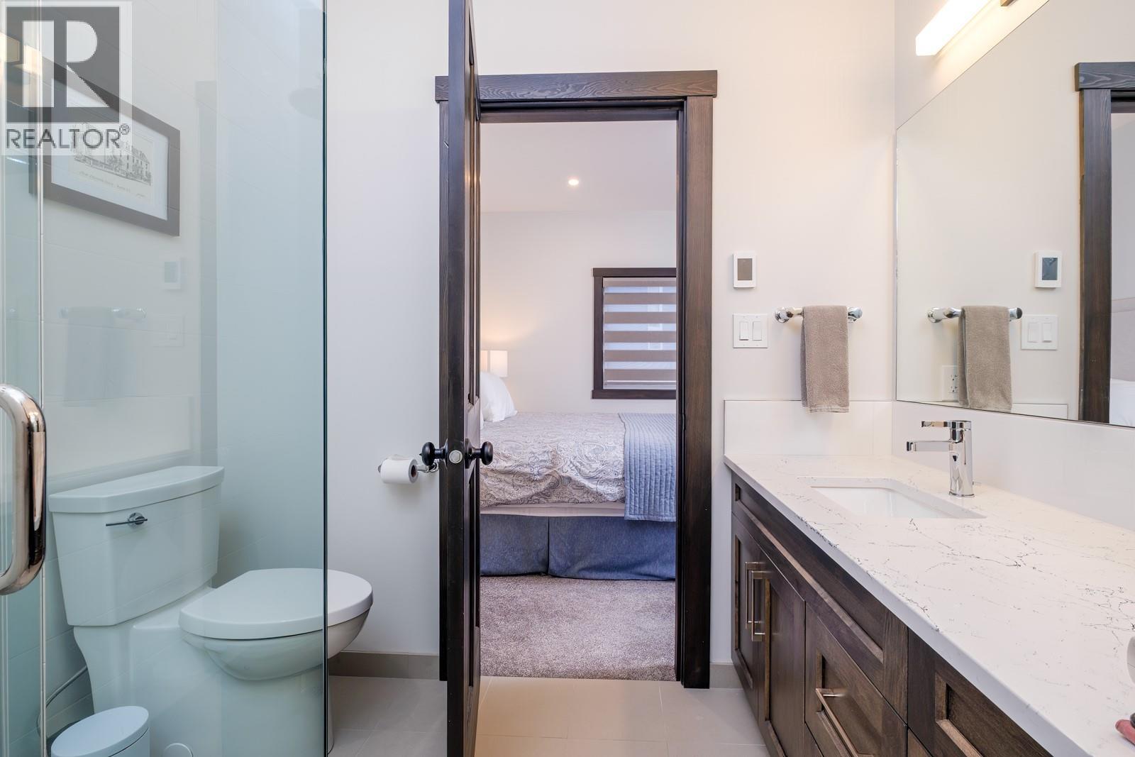 2001 Crest Road Unit# B, Rossland