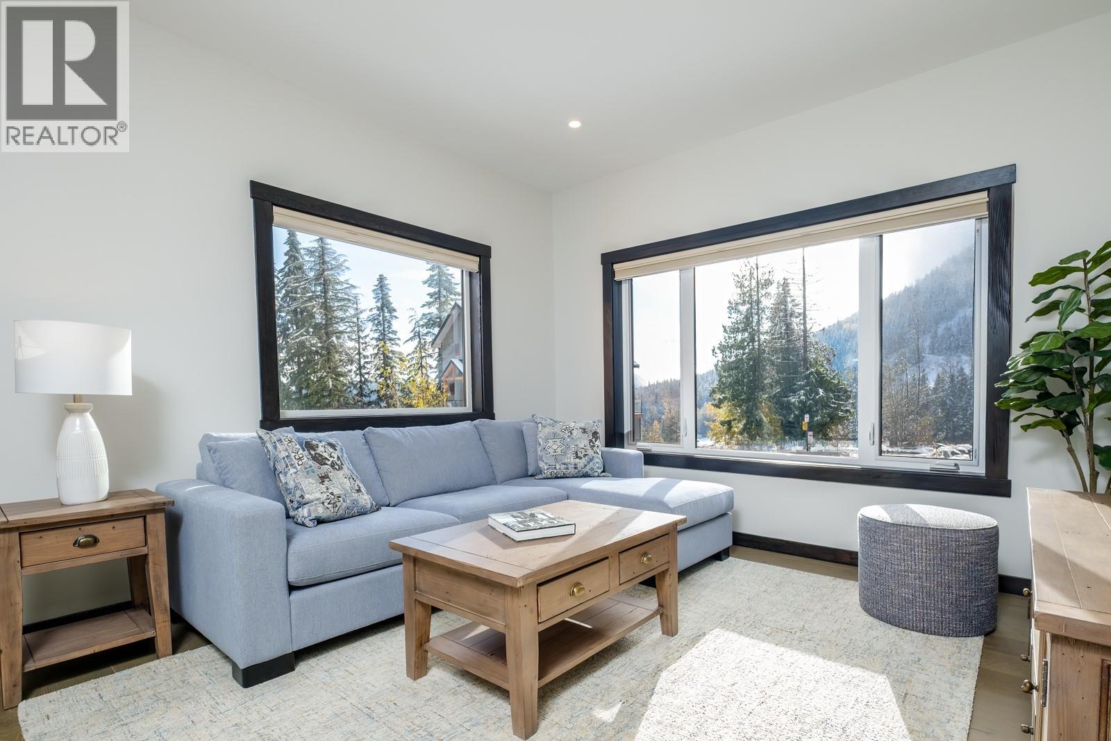 2001 Crest Road Unit# B, Rossland