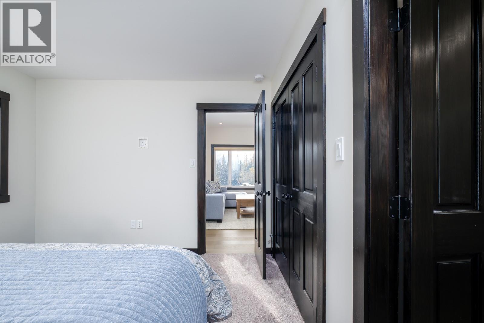 2001 Crest Road Unit# B, Rossland