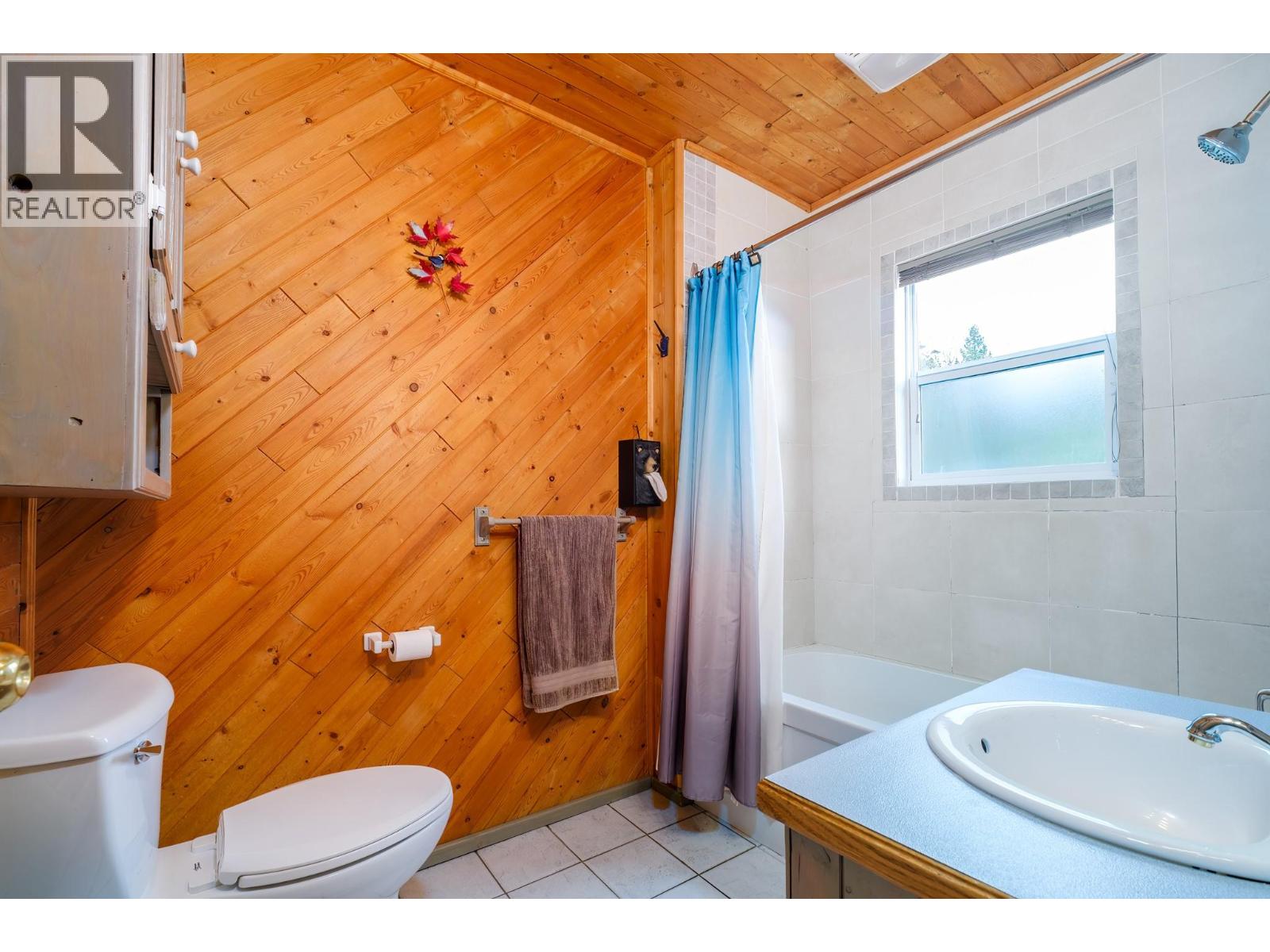 2130 Victoria Avenue, Rossland