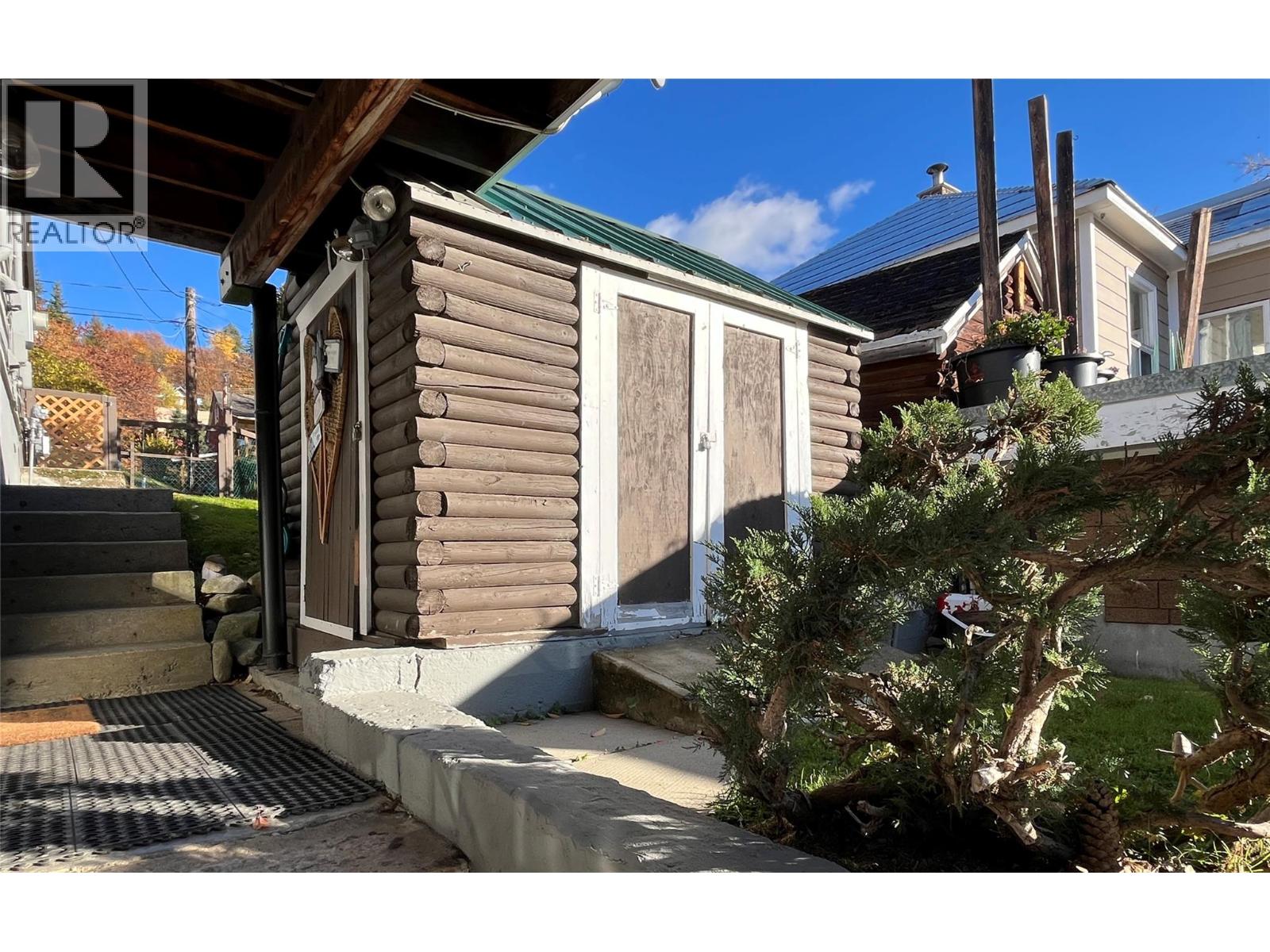 2130 Victoria Avenue, Rossland