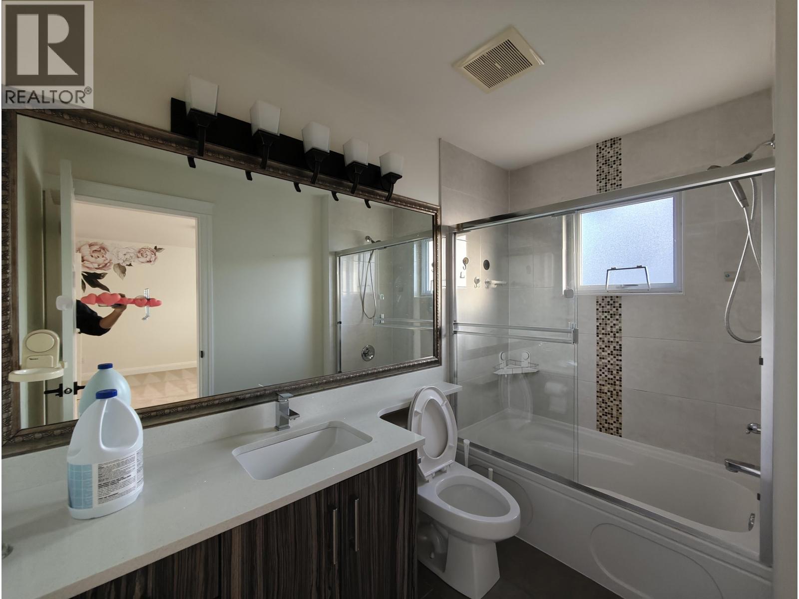 4 9100 NO.3 ROAD, Richmond