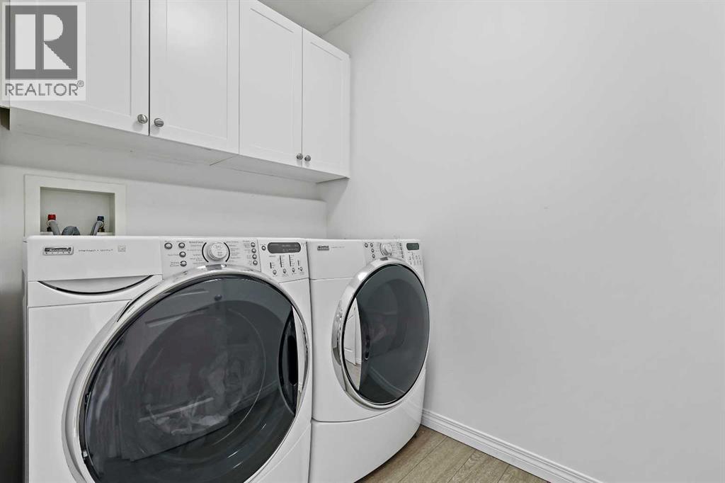 Single Family House for Sale in    Avenue SW Christie Park Calgary 