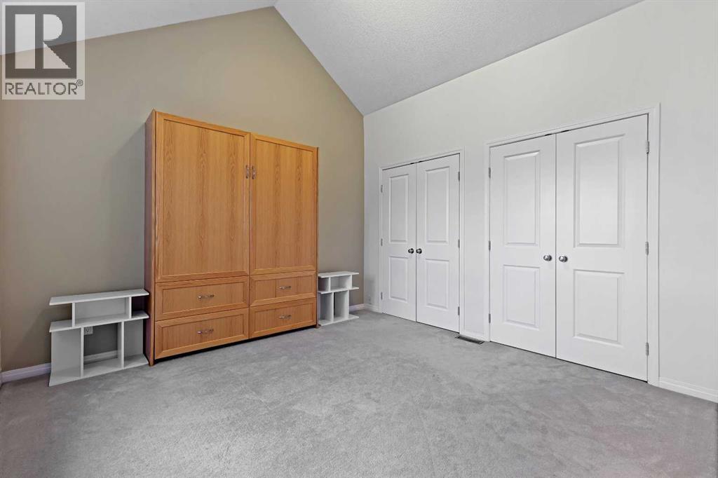 Single Family House for Sale in    Avenue SW Christie Park Calgary 