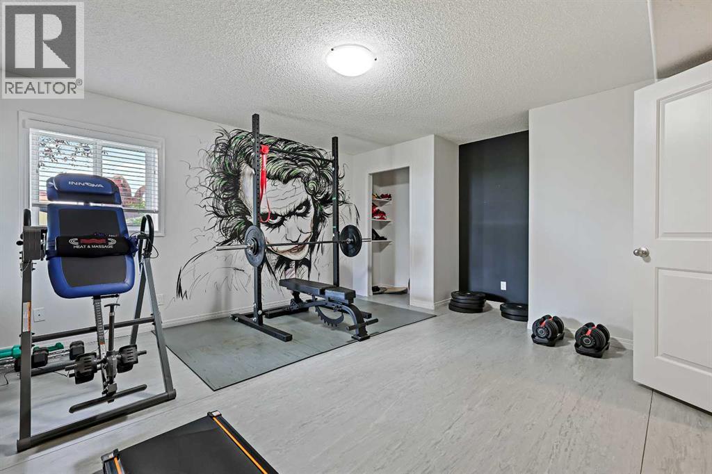 Single Family House for Sale in    Avenue SW Christie Park Calgary 