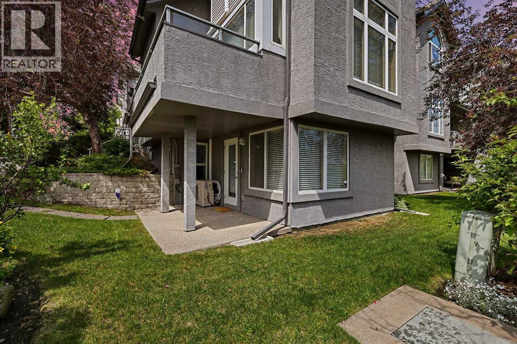 Single Family House for Sale in    Avenue SW Christie Park Calgary 