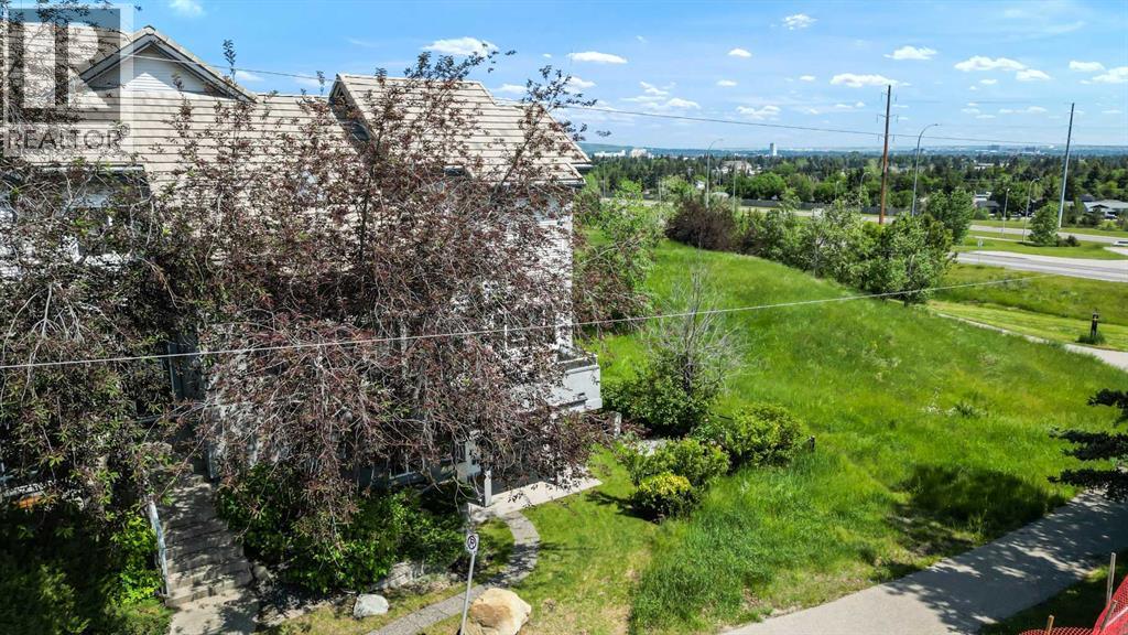 Single Family House for Sale in    Avenue SW Christie Park Calgary 