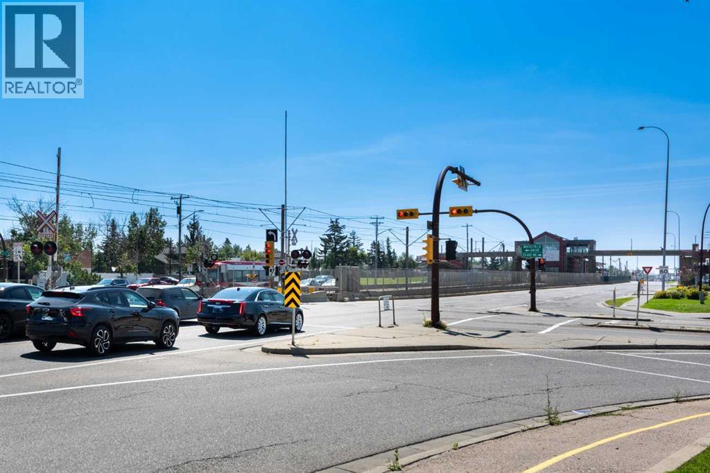 Single Family House 4 Level for Sale in  Whitefield Drive NE Whitehorn Calgary 