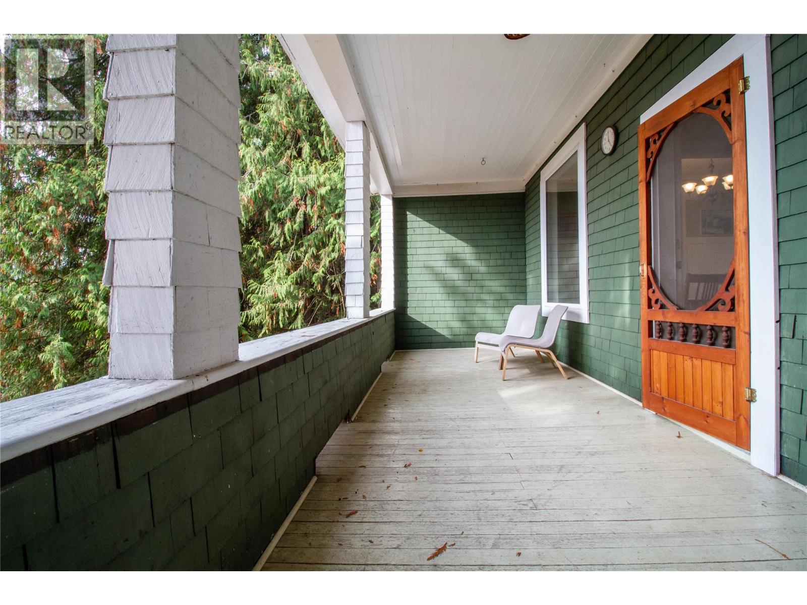 129 Maple Street, Revelstoke