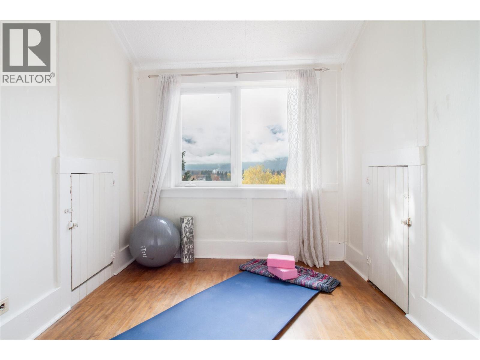 129 Maple Street, Revelstoke