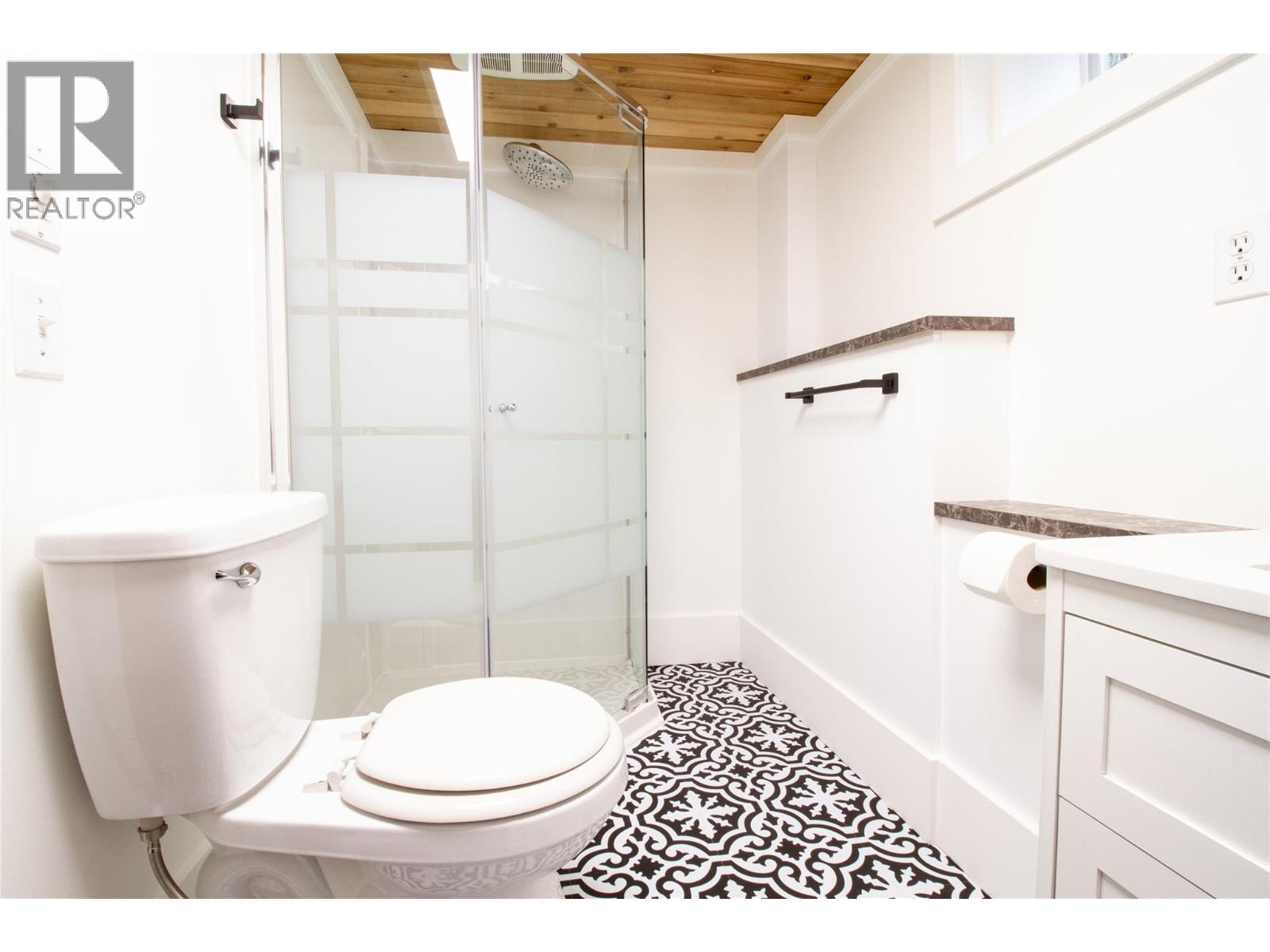 129 Maple Street, Revelstoke