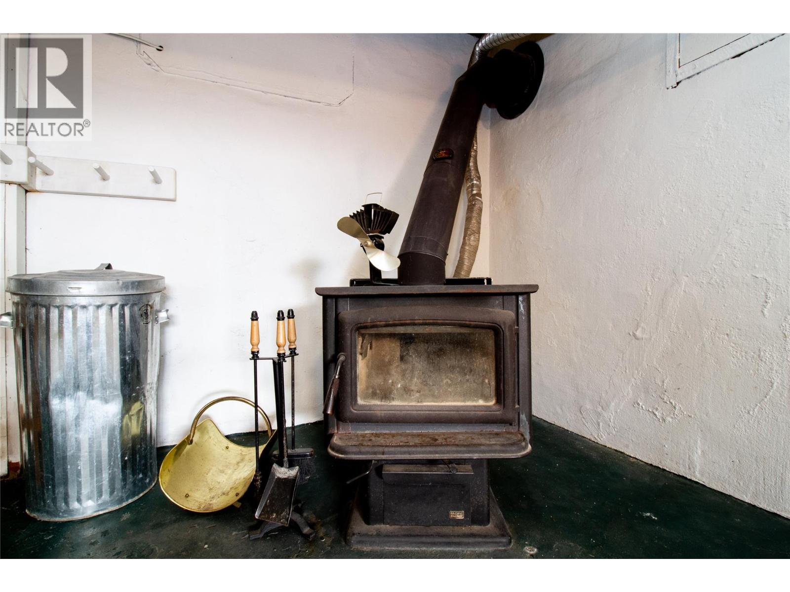 129 Maple Street, Revelstoke