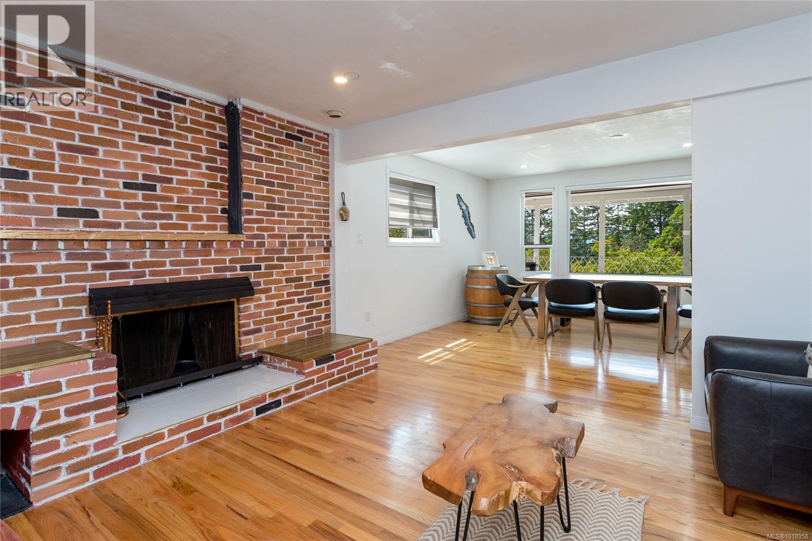 11255 Nitinat Rd, North Saanich