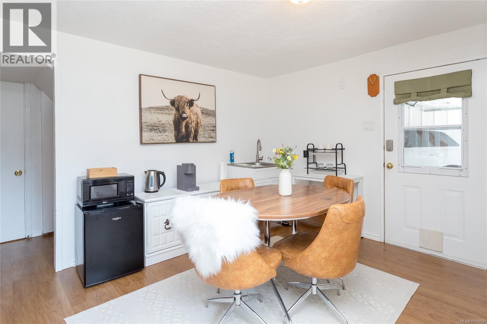 11255 Nitinat Rd, North Saanich