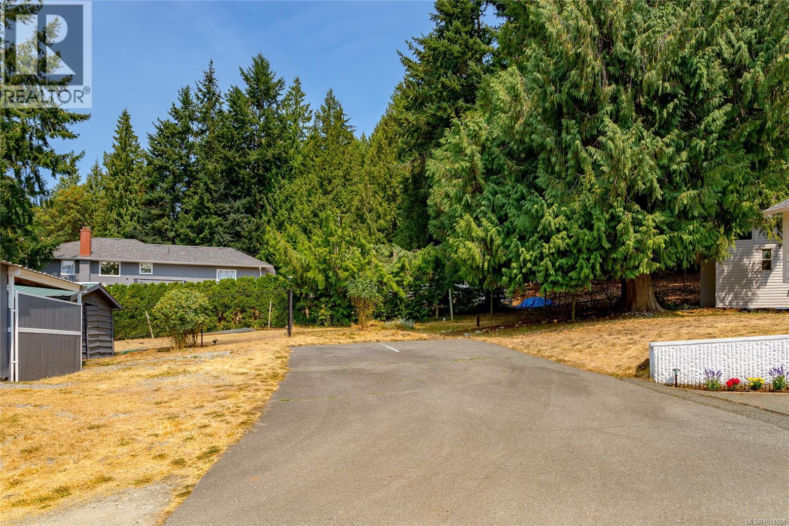 11255 Nitinat Rd, North Saanich