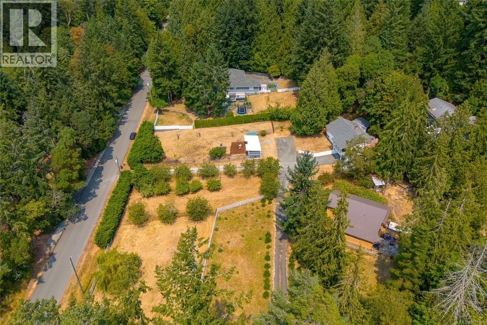 11255 Nitinat Rd, North Saanich