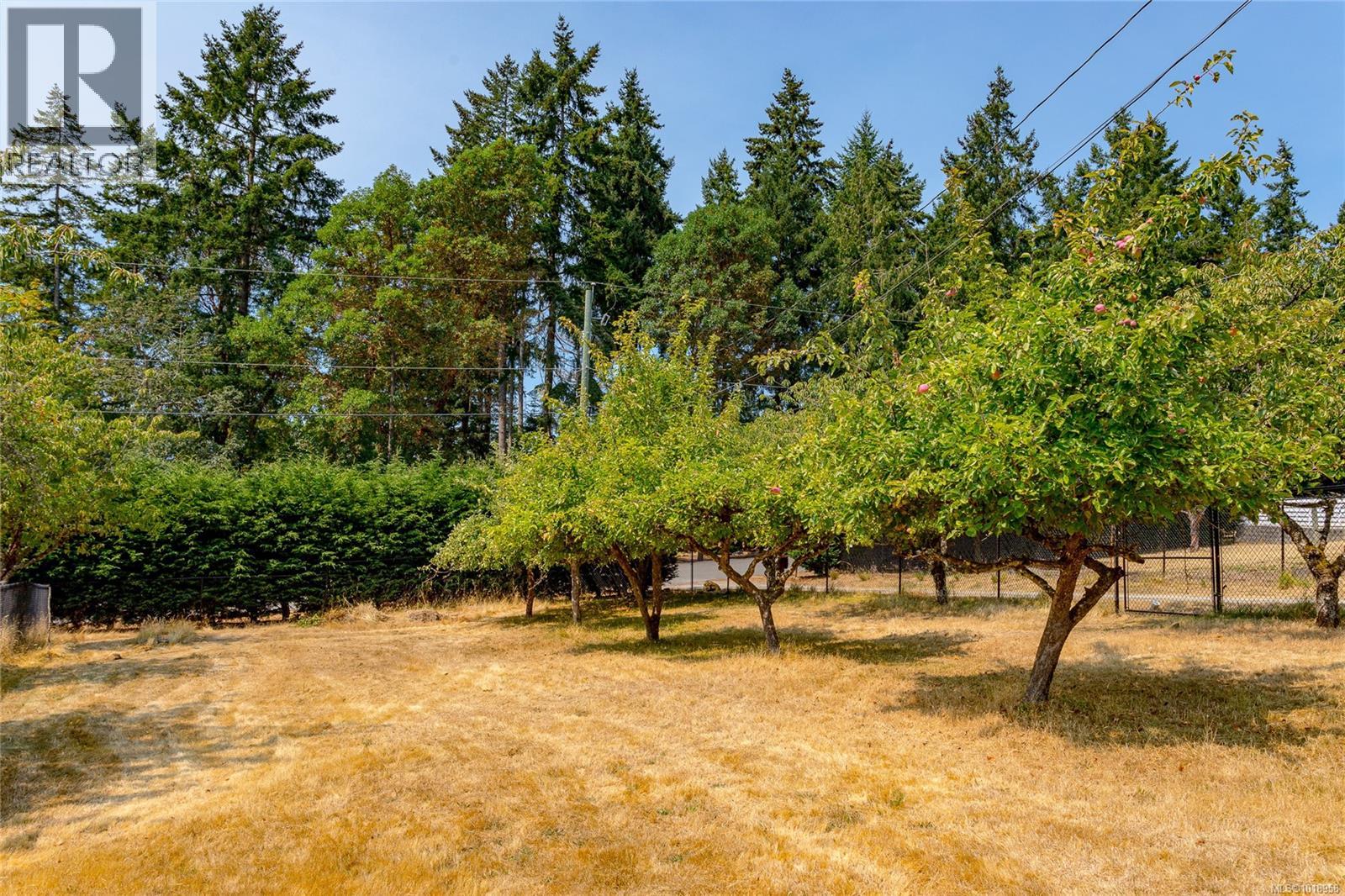 11255 Nitinat Rd, North Saanich