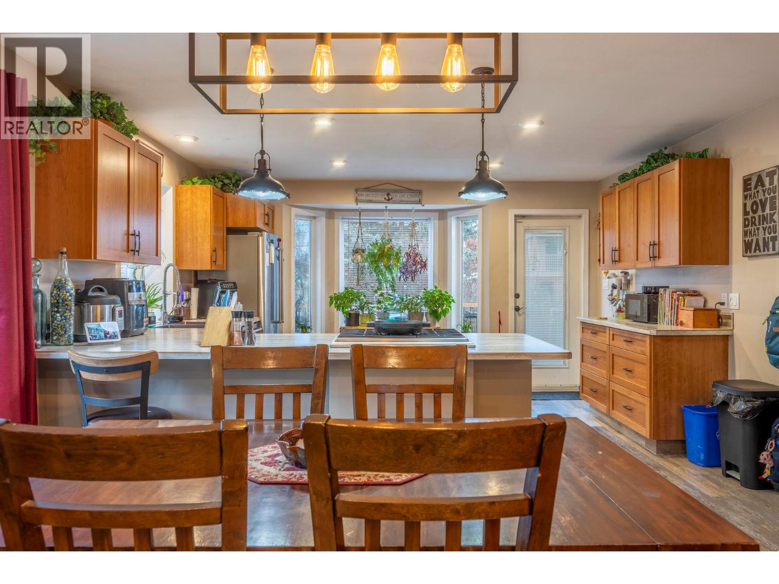 517 12TH STREET S - 11