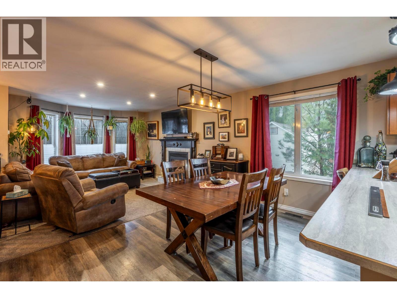 517 12TH STREET S - 15