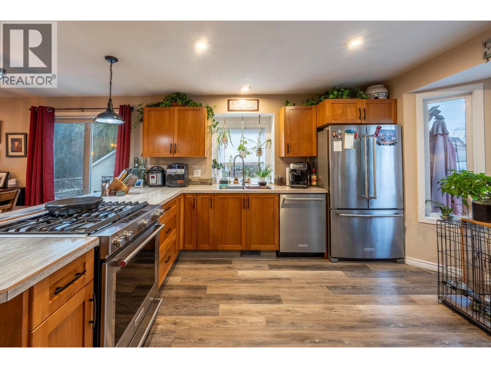 517 12TH STREET S - 16