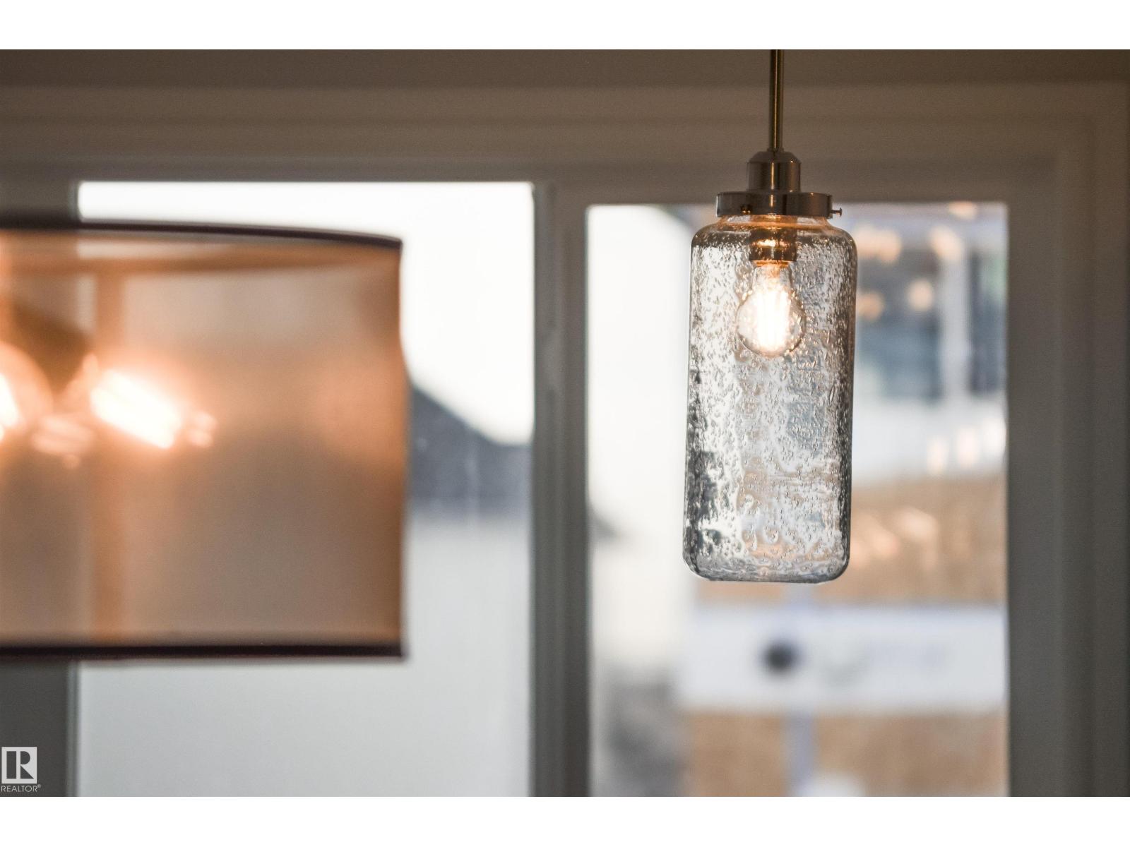 21386 128A AV NW, Edmonton