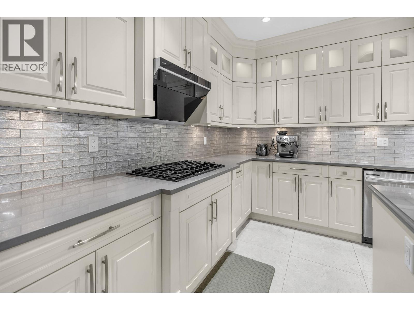 1584 BLAINE AVENUE, Burnaby