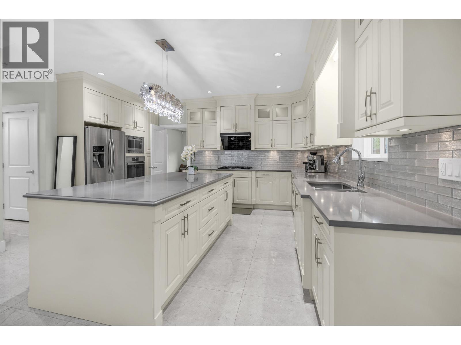 1584 BLAINE AVENUE, Burnaby