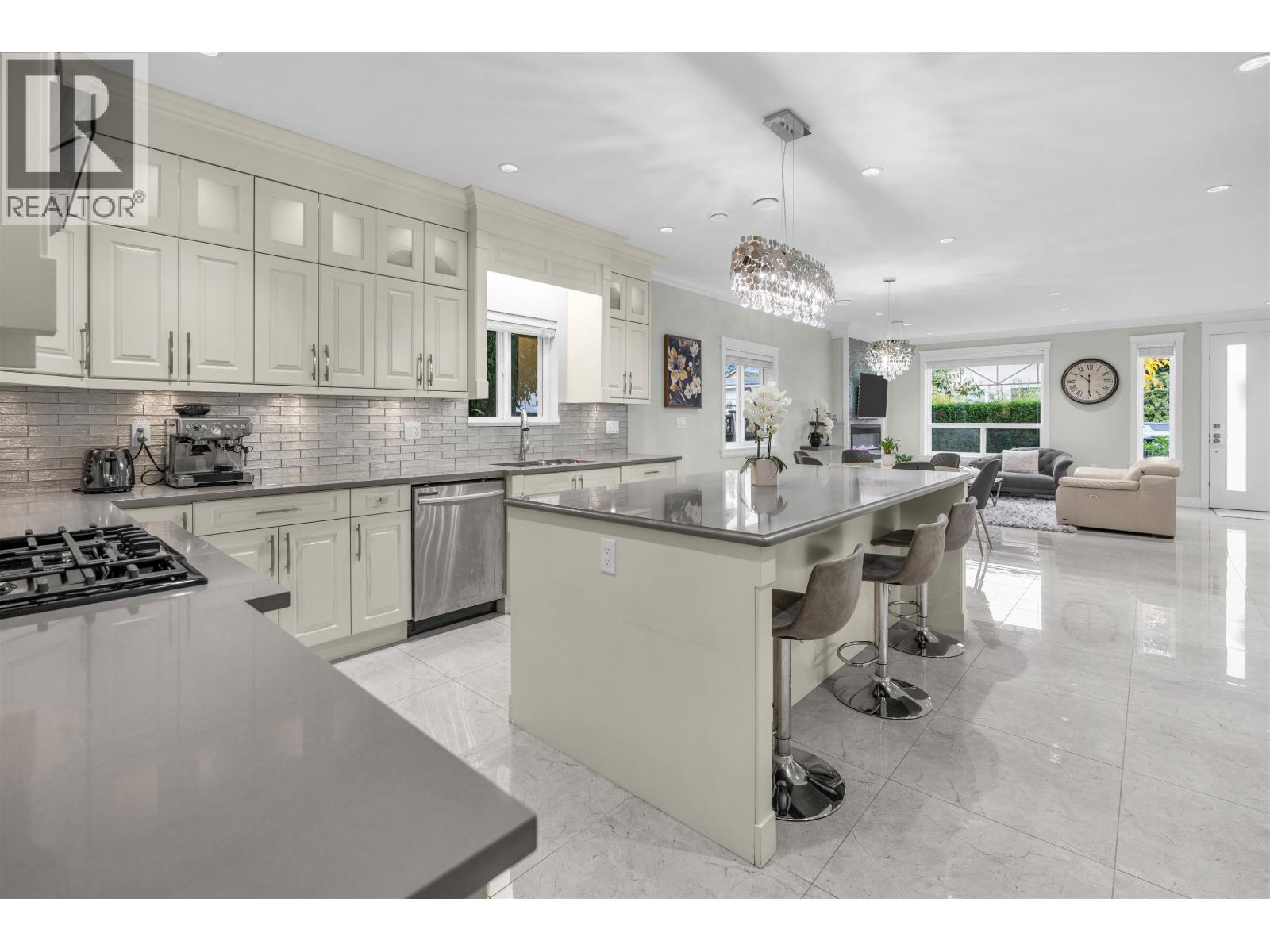 1584 BLAINE AVENUE, Burnaby