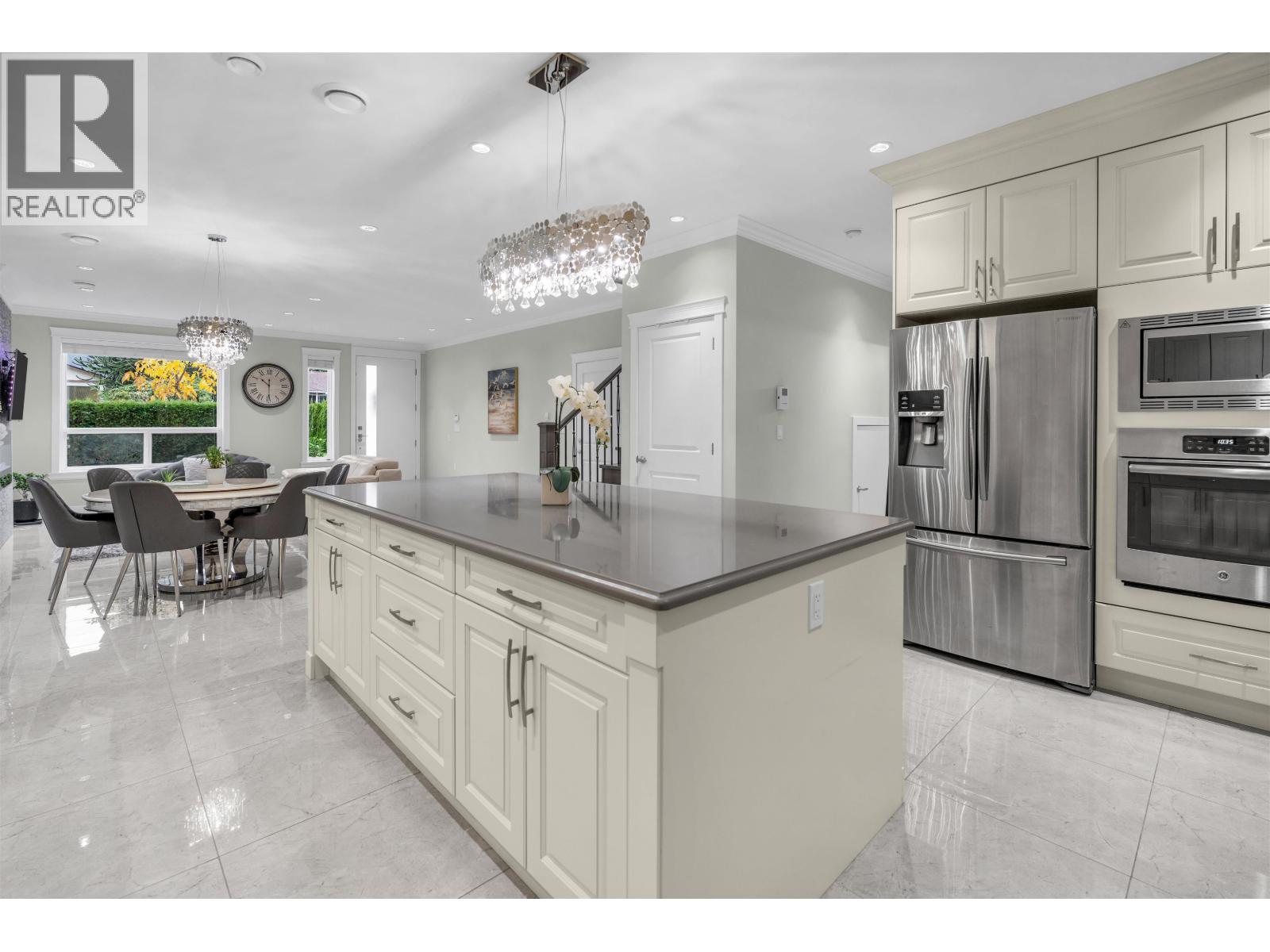 1584 BLAINE AVENUE, Burnaby