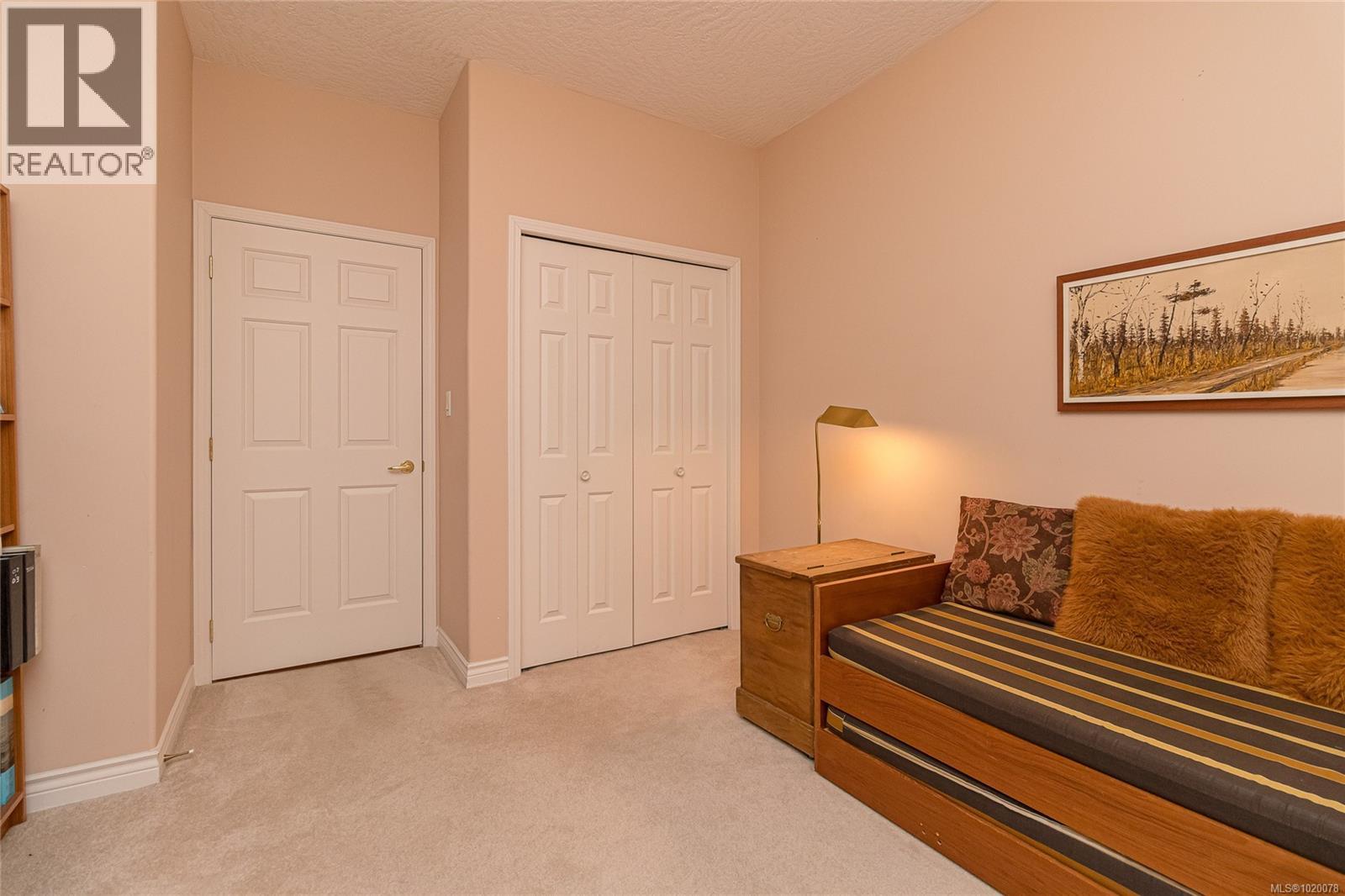 #6 3281 MAPLEWOOD RD - 24