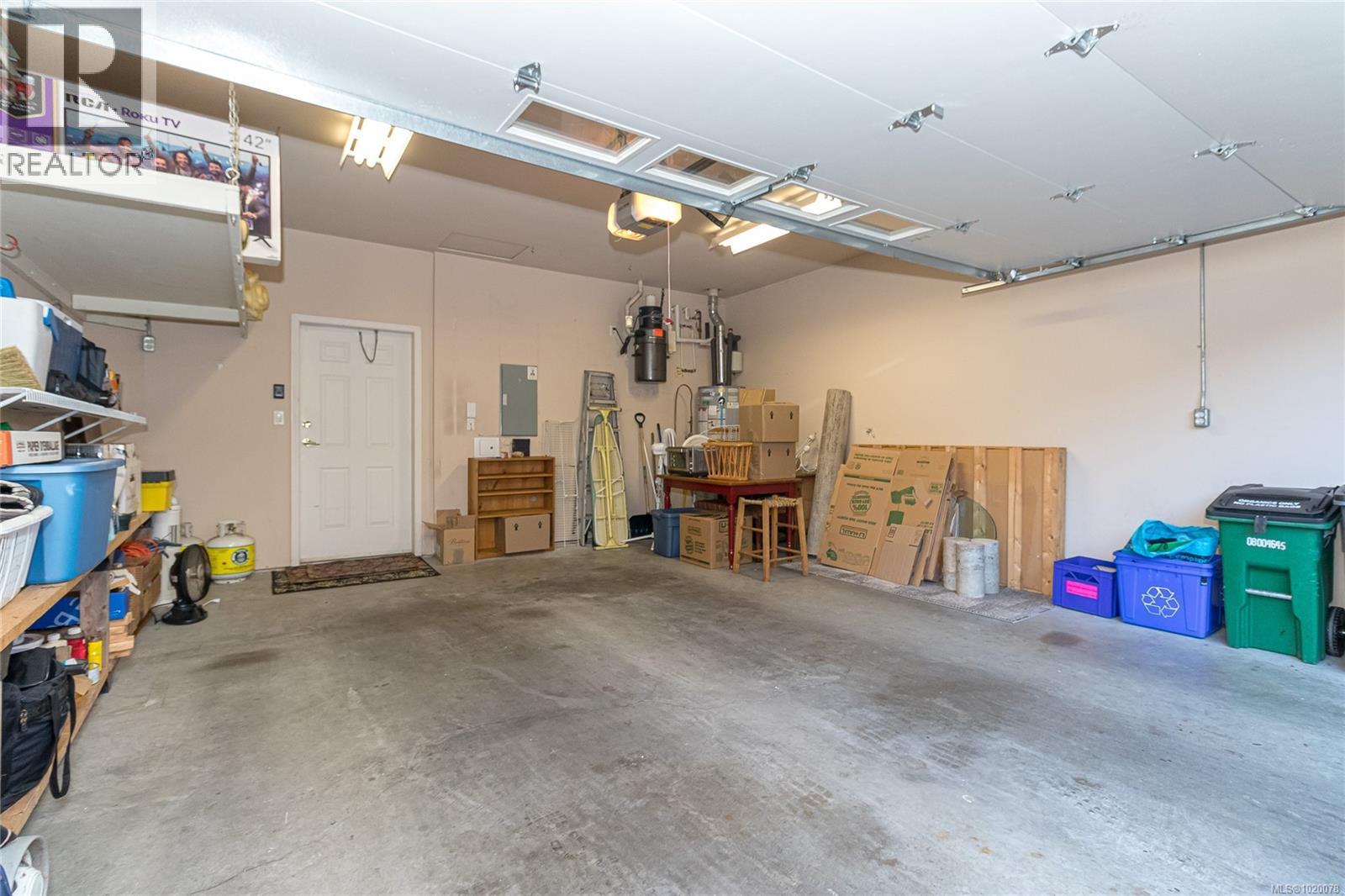 #6 3281 MAPLEWOOD RD - 27