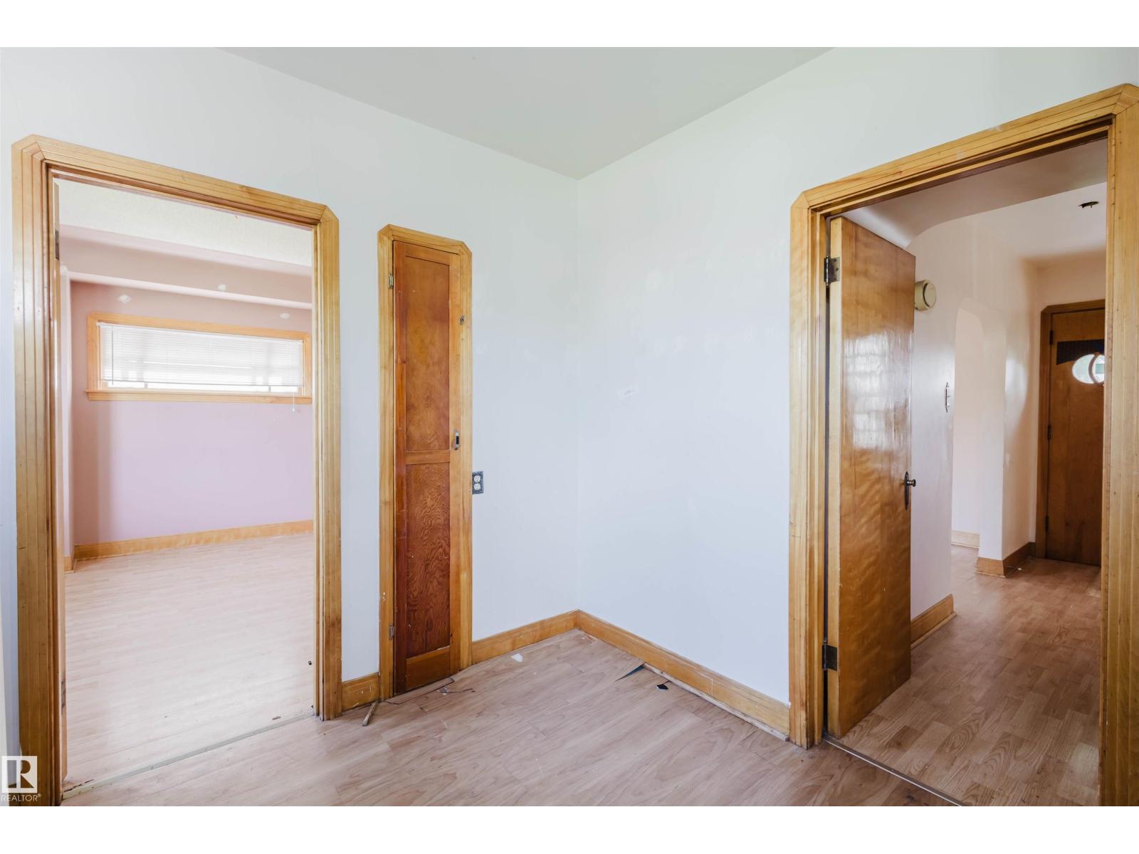 10827 111 ST NW, Edmonton