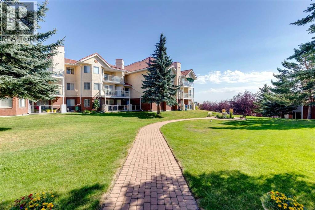 Single Family House for Sale in   Simcoe Boulevard SW Signal Hill Calgary 