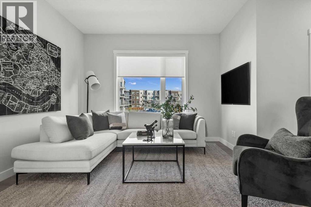 Single Family House for Sale in  Shawnee Square SW Shawnee Slopes Calgary 