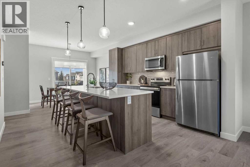 Single Family House for Sale in  Shawnee Square SW Shawnee Slopes Calgary 