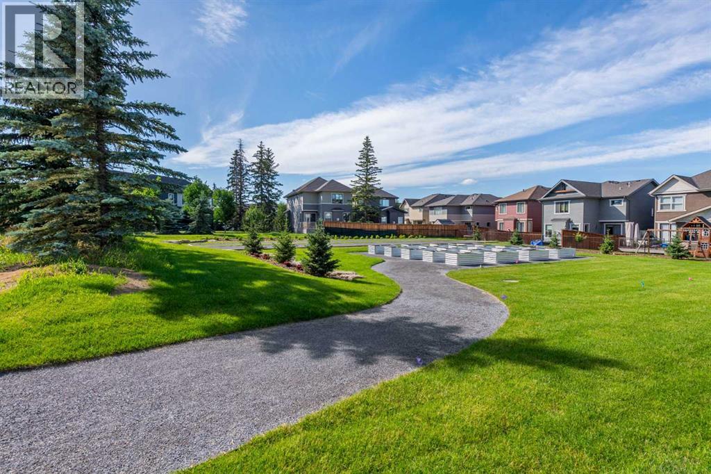 Single Family House for Sale in  Shawnee Square SW Shawnee Slopes Calgary 