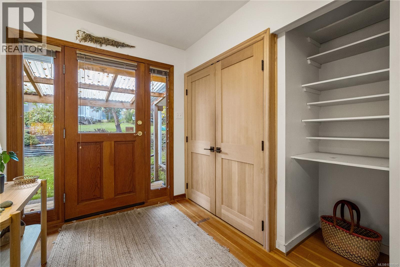 392 Island Hwy, Campbell River