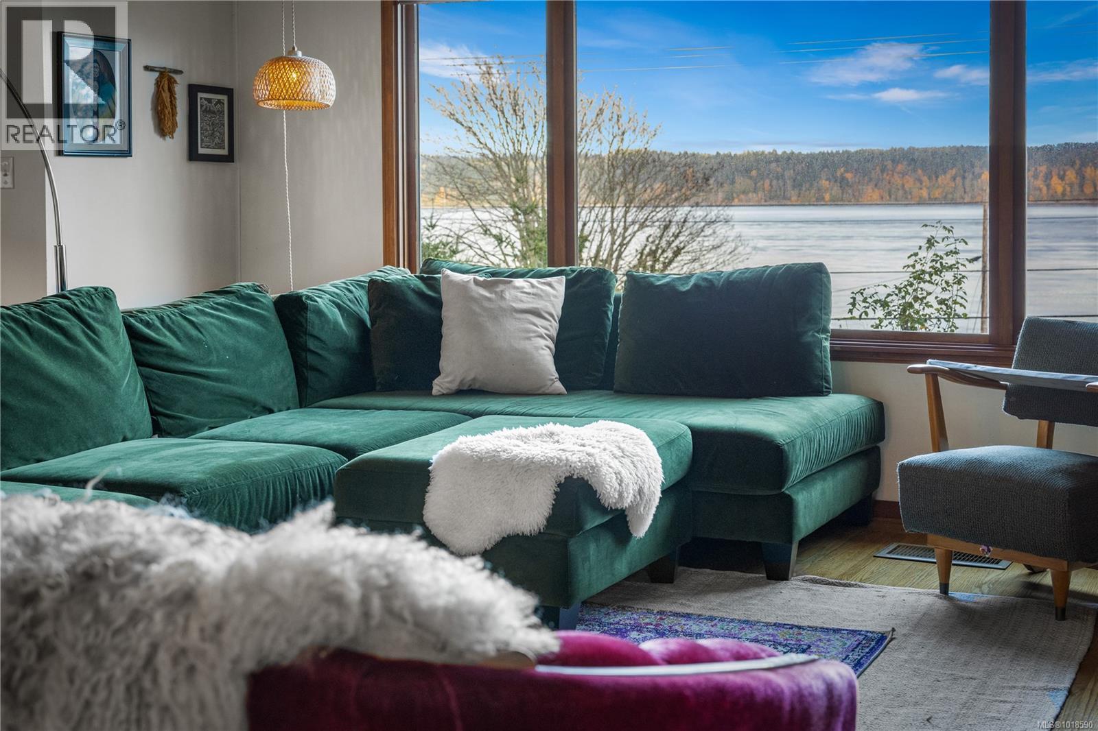 392 Island Hwy, Campbell River