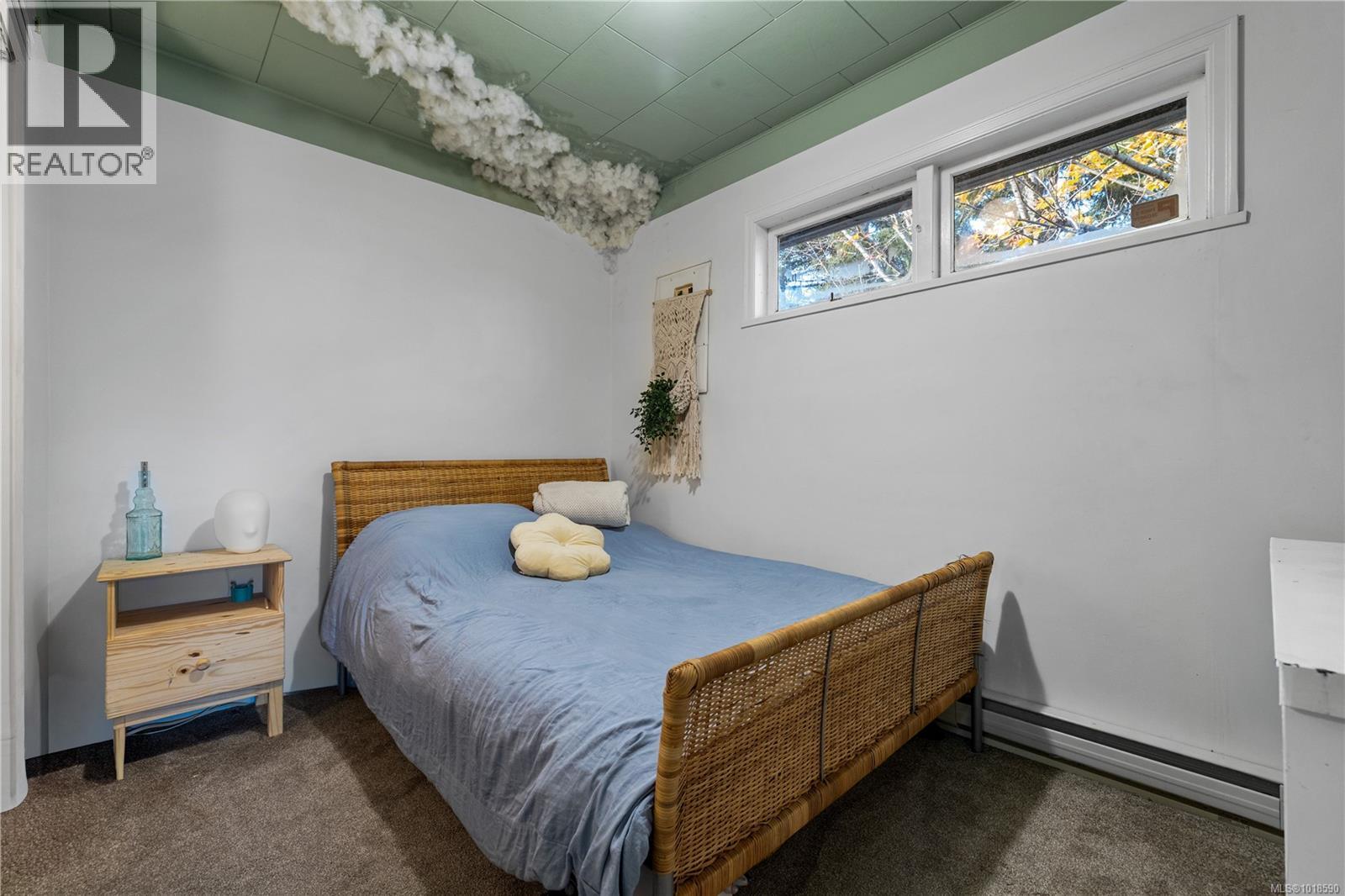 392 Island Hwy, Campbell River