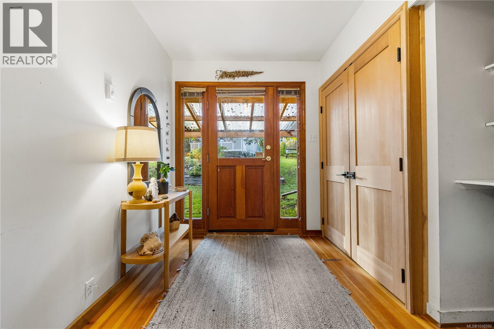 392 Island Hwy, Campbell River