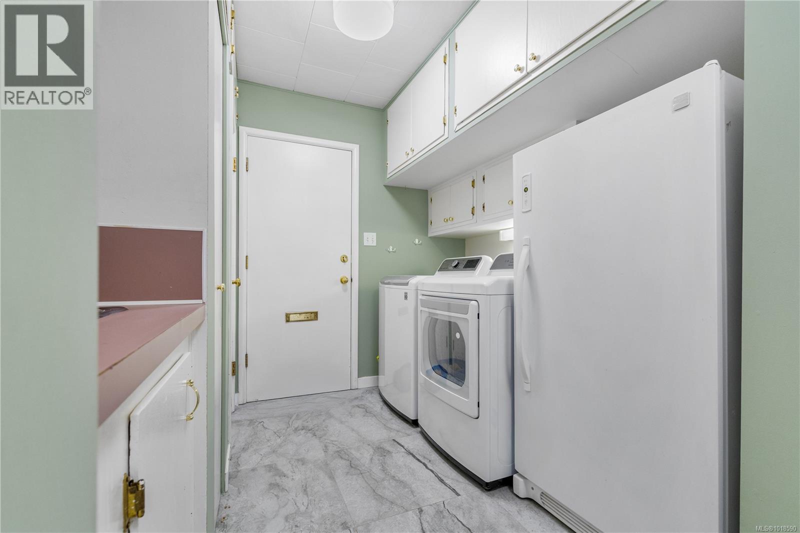 392 Island Hwy, Campbell River