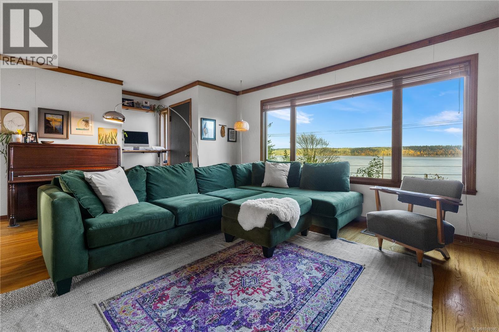 392 Island Hwy, Campbell River