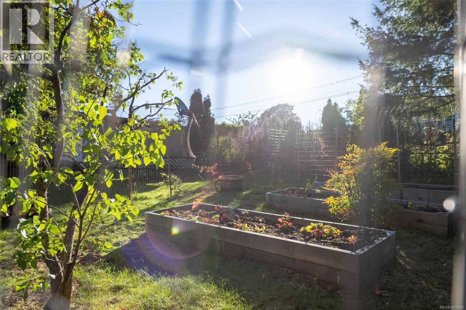 392 Island Hwy, Campbell River