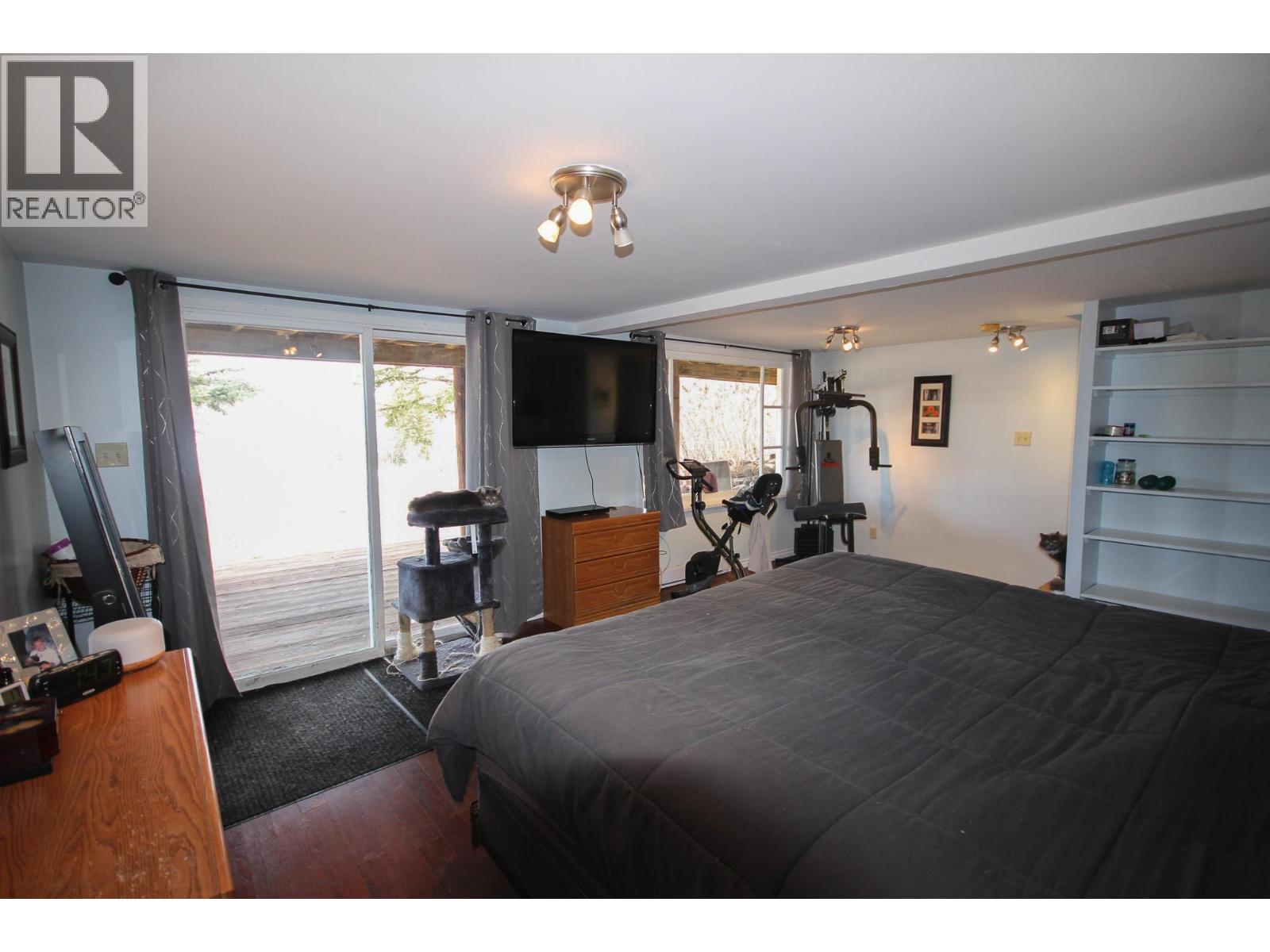 16020 Tupper Village Way - 21