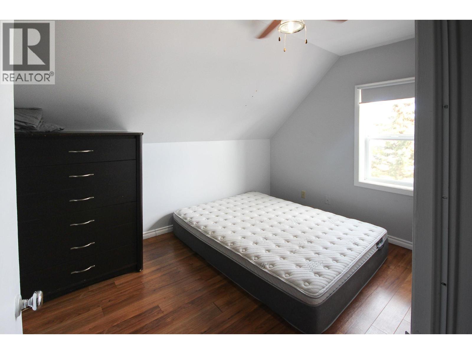 16020 Tupper Village Way - 25