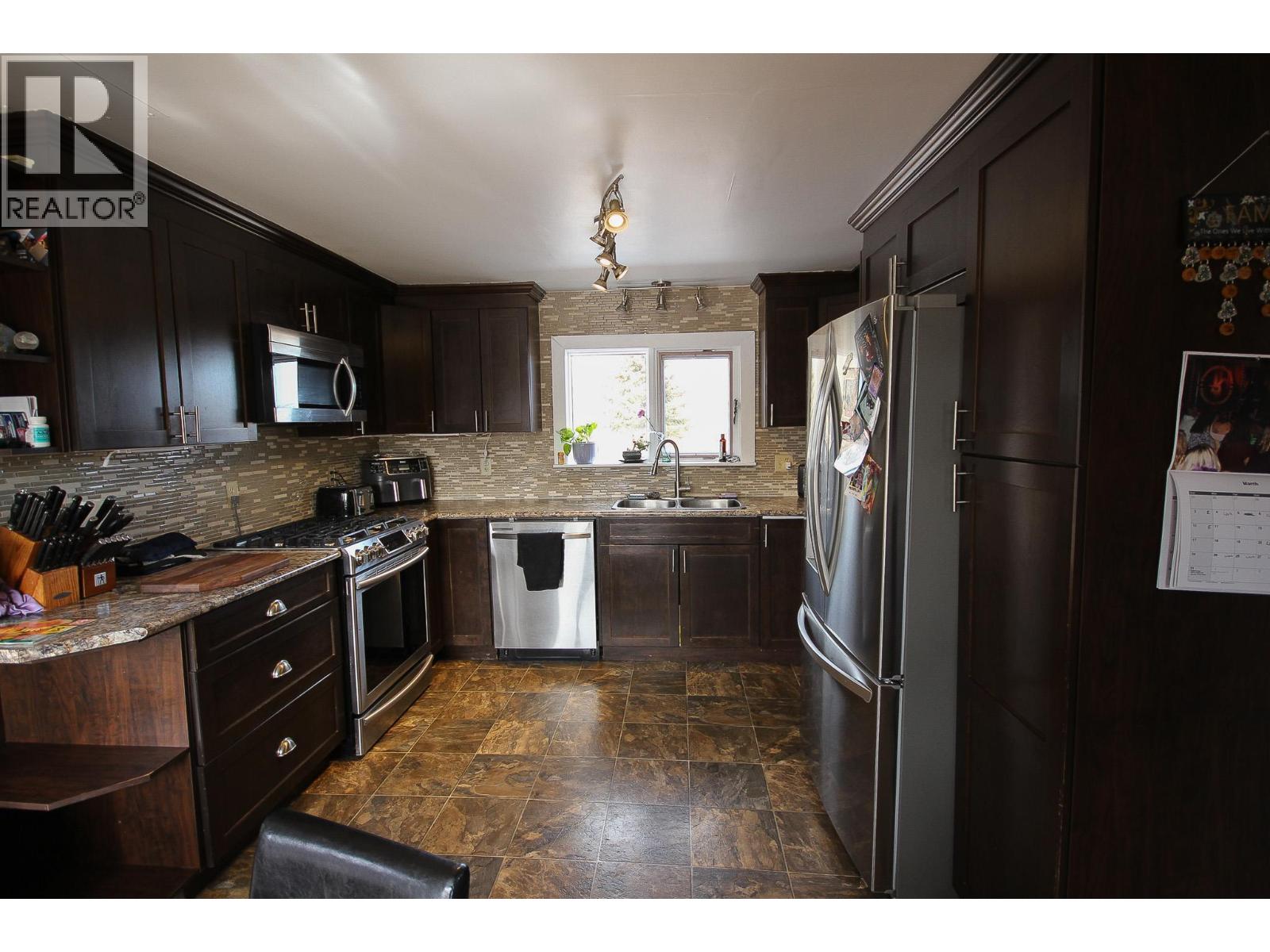 16020 Tupper Village Way - 12